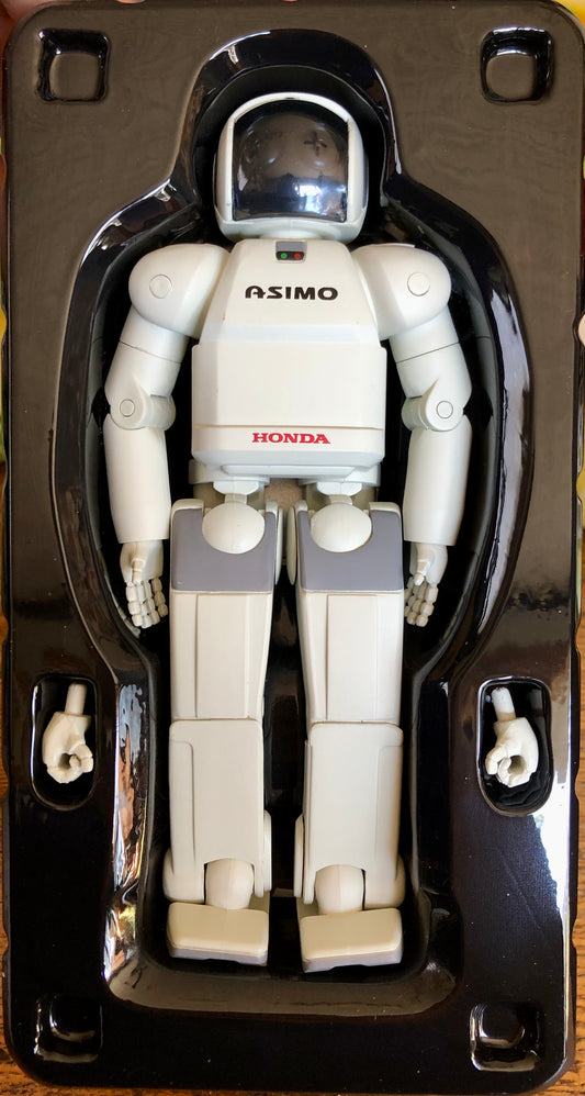 ASIMO 1/8 Scale Model ROBOT FIGURE WITH ADDITIONAL CLOSED HANDS SET by HONDA
