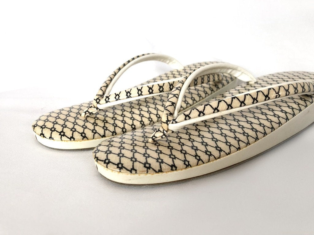 Authentic Japanese shoes - funky black and white zori with geometrical pattern
