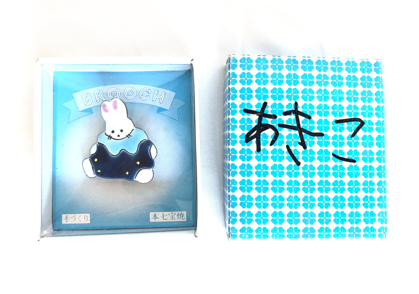 Adorable Japanese enamel brooch - pierrot bunny