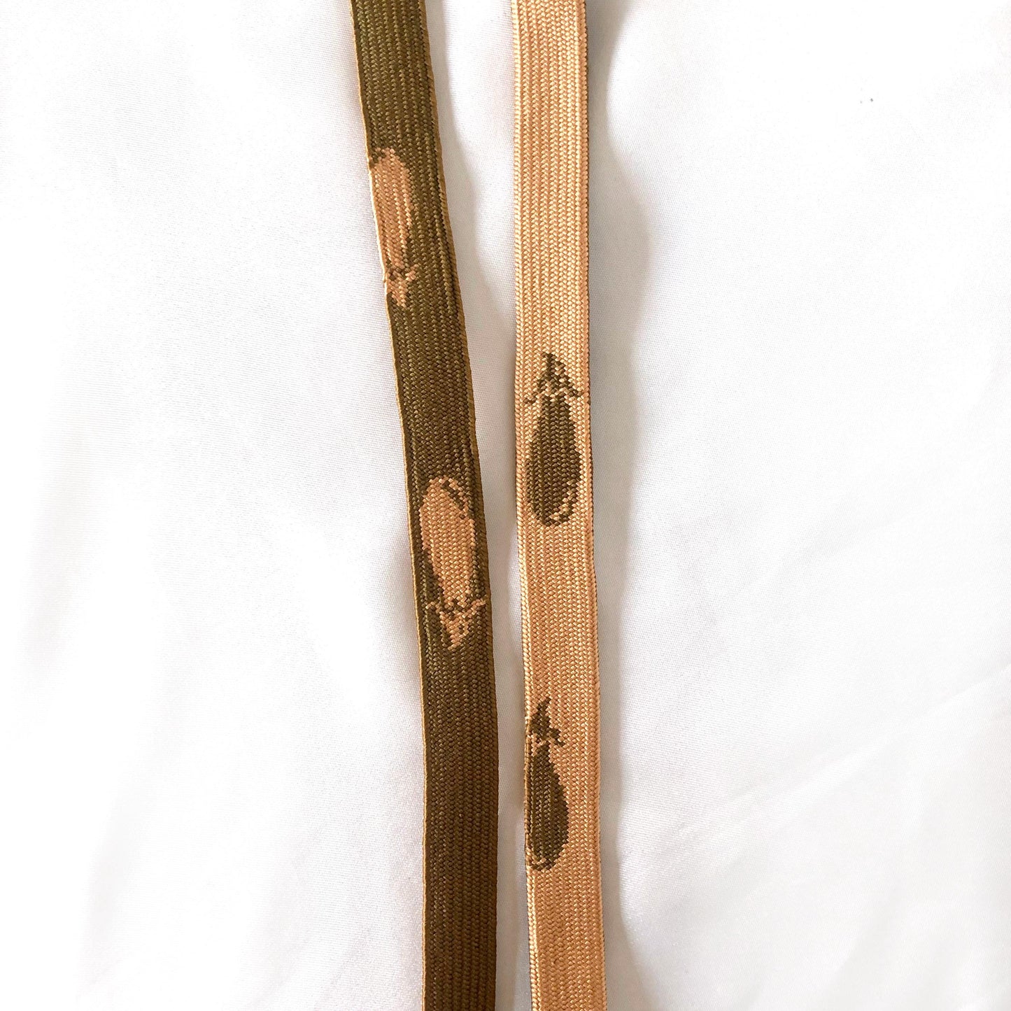 Elegant silk obijime - thin belt with tassels - khaki green and salmon pink with images of eggplants