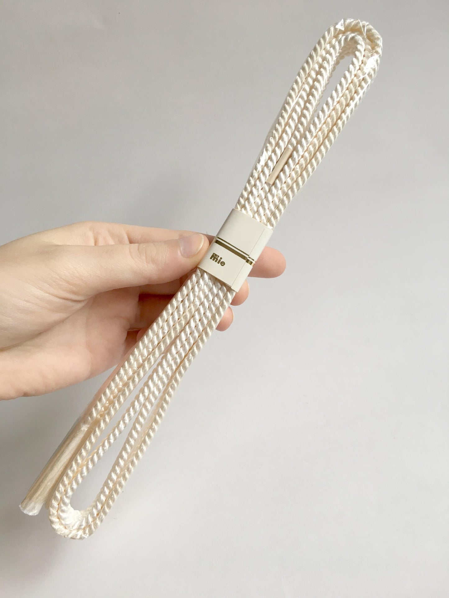 Silk obijime - thin belt with tassels - plain black or white