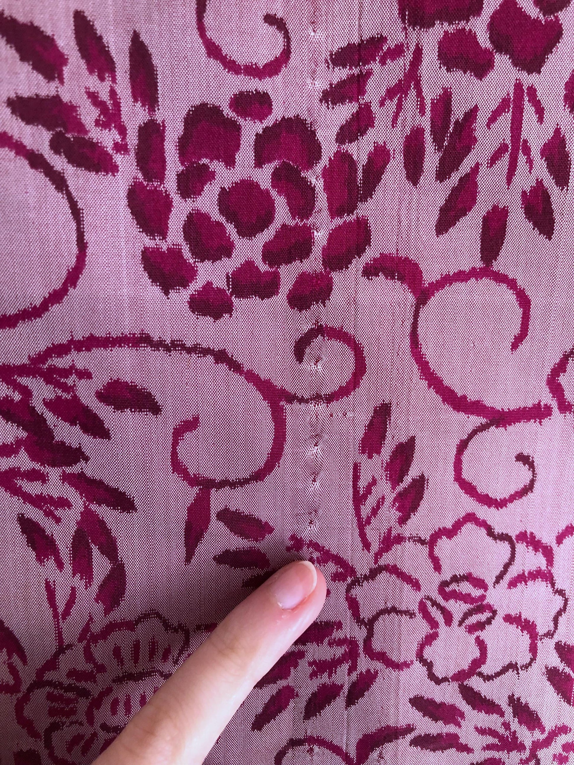 Casual vintage kimono - light purple komon with floral motifs