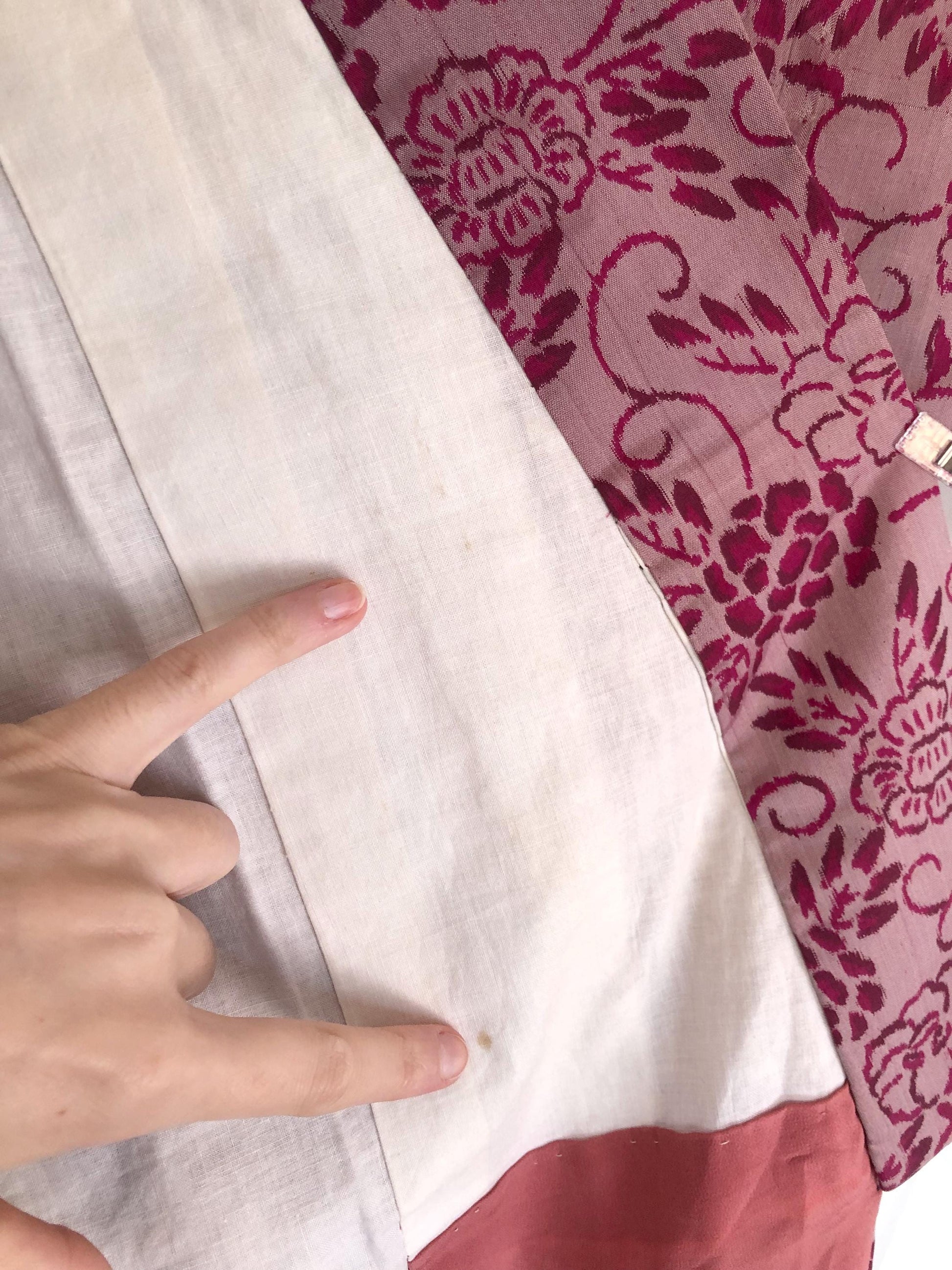 Casual vintage kimono - light purple komon with floral motifs