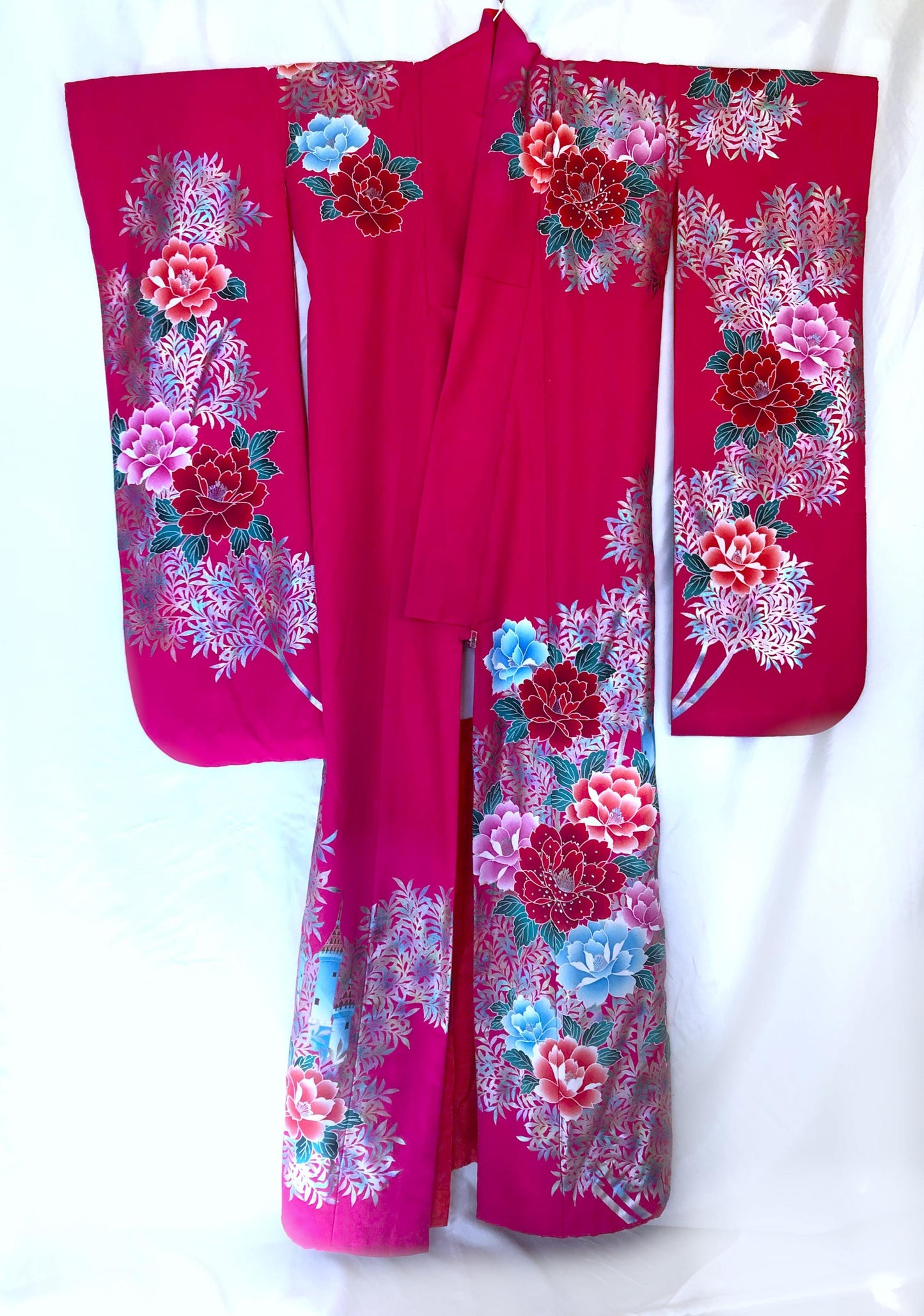 Colorful uchikake - Japanese wedding cover / hikizuri - stage costume - vivid pink with castles and roses