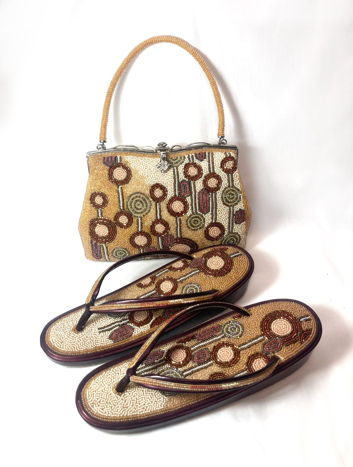 Unique vintage Japanese zori - beaded burgundy and beige art deco pattern