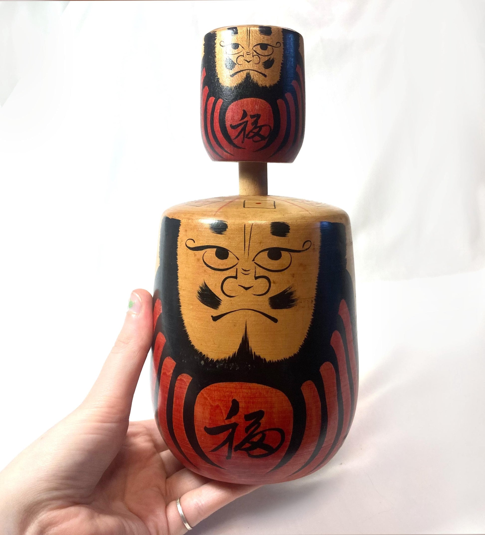 Wooden Daruma figurine - dice game