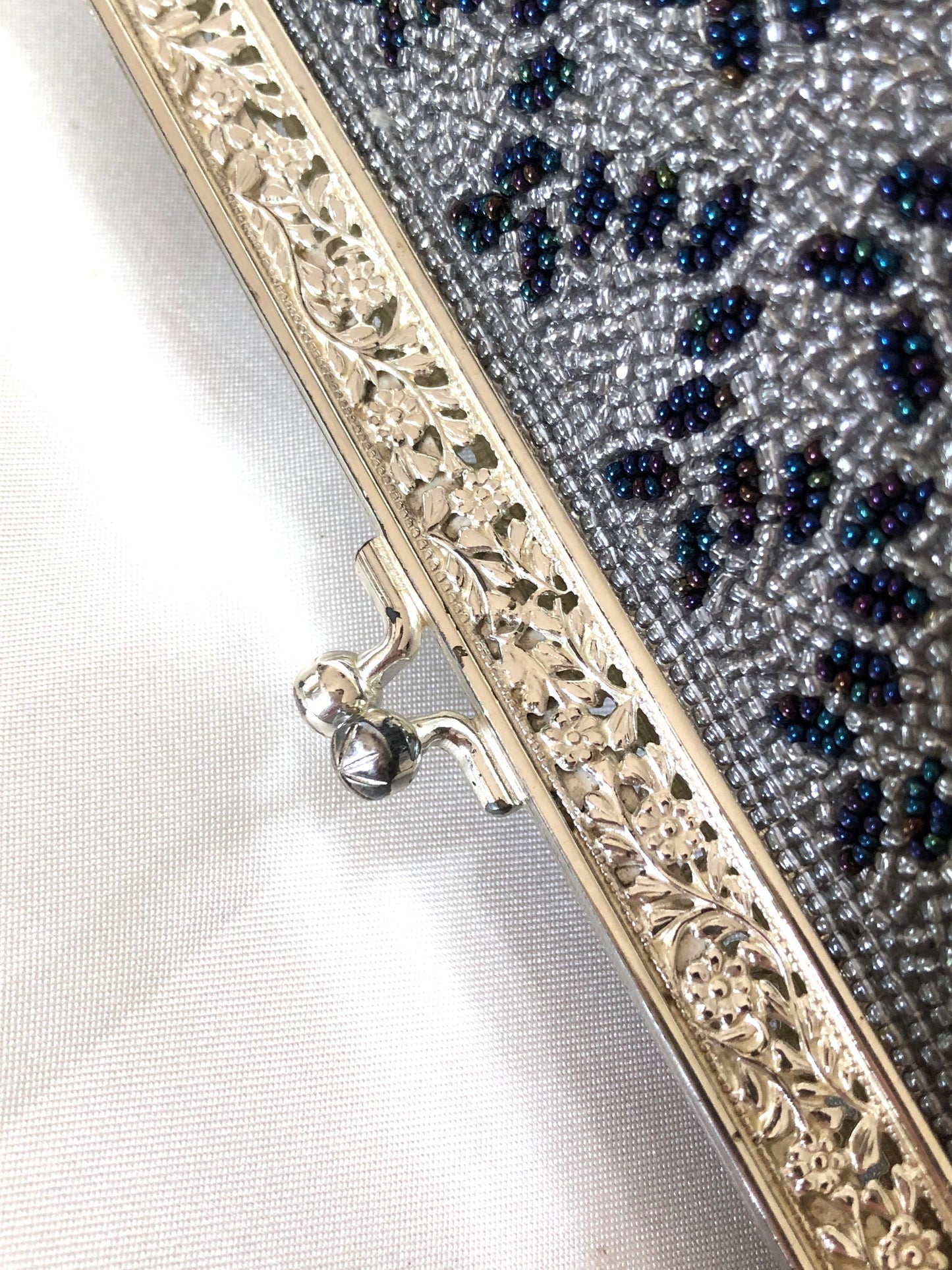 Vintage kimono handbag - beaded light gray and blue motif