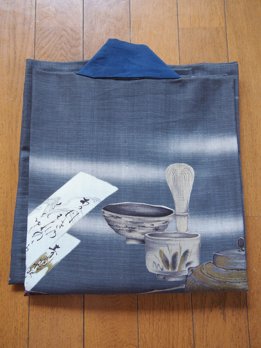 Men's Kimono Undershirt — gray with tea ceremony utensils