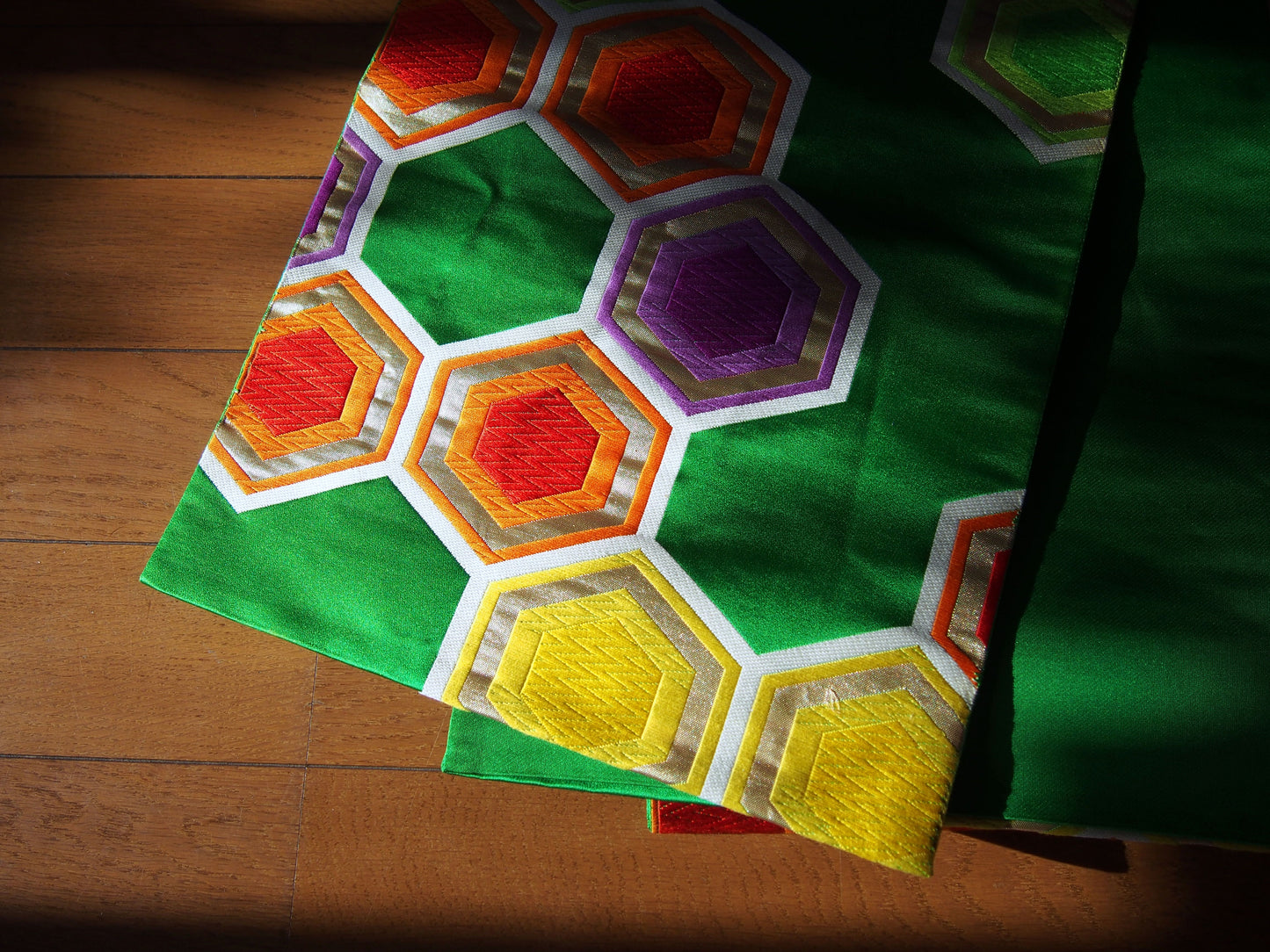 Fukuro obi- vivid green w/honeycomb pattern