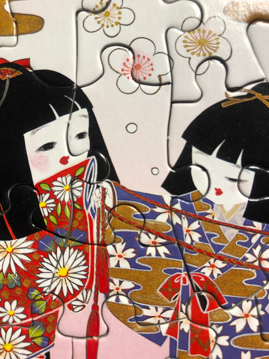 Puzzle Letter – Japanese girls in kimono
