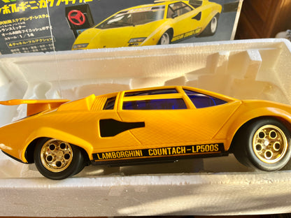 Retro Radio Controlled Lamborghini LP500S – working
