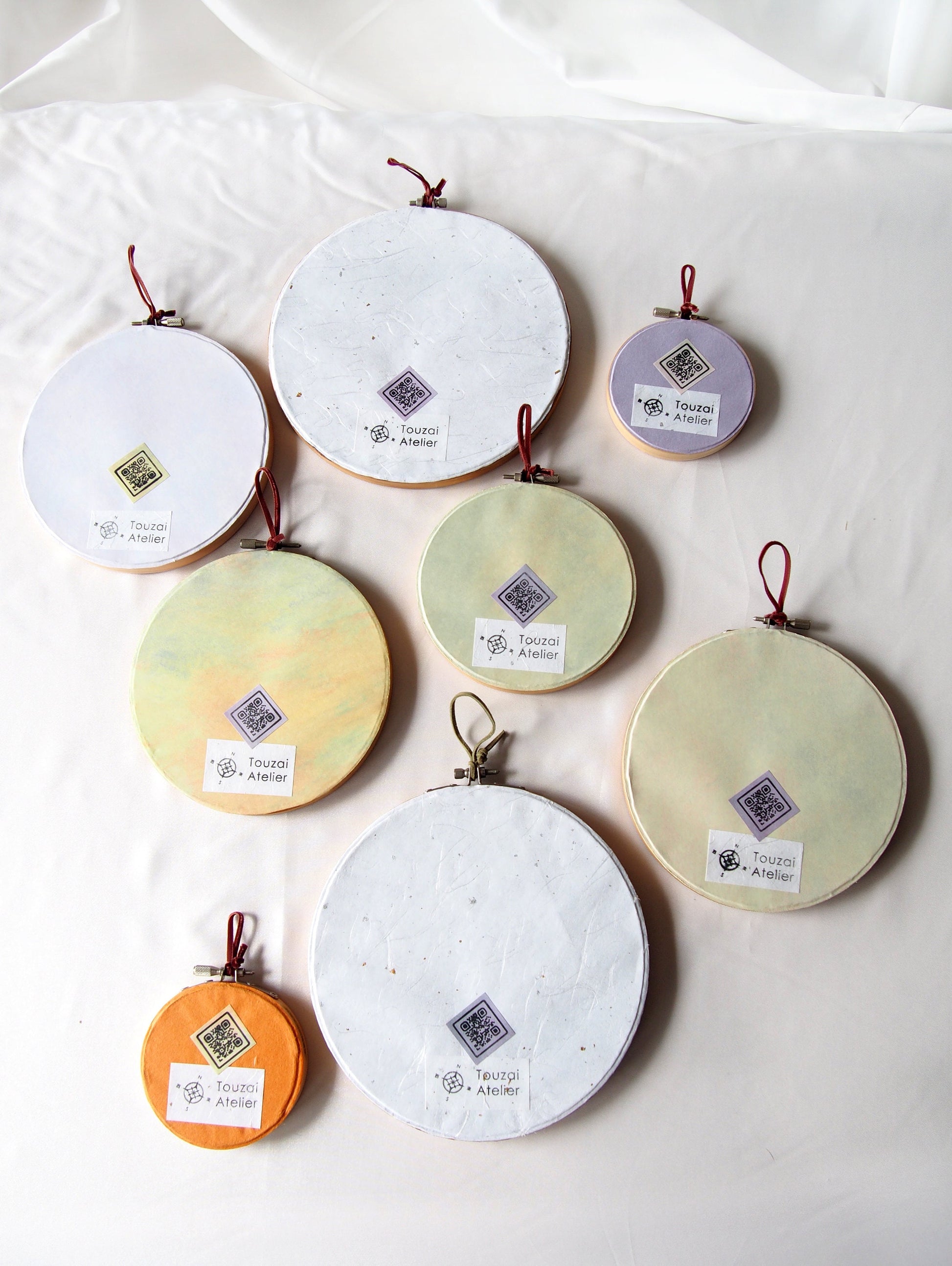 Vintage silk obi wall hanging- tondo 15cm