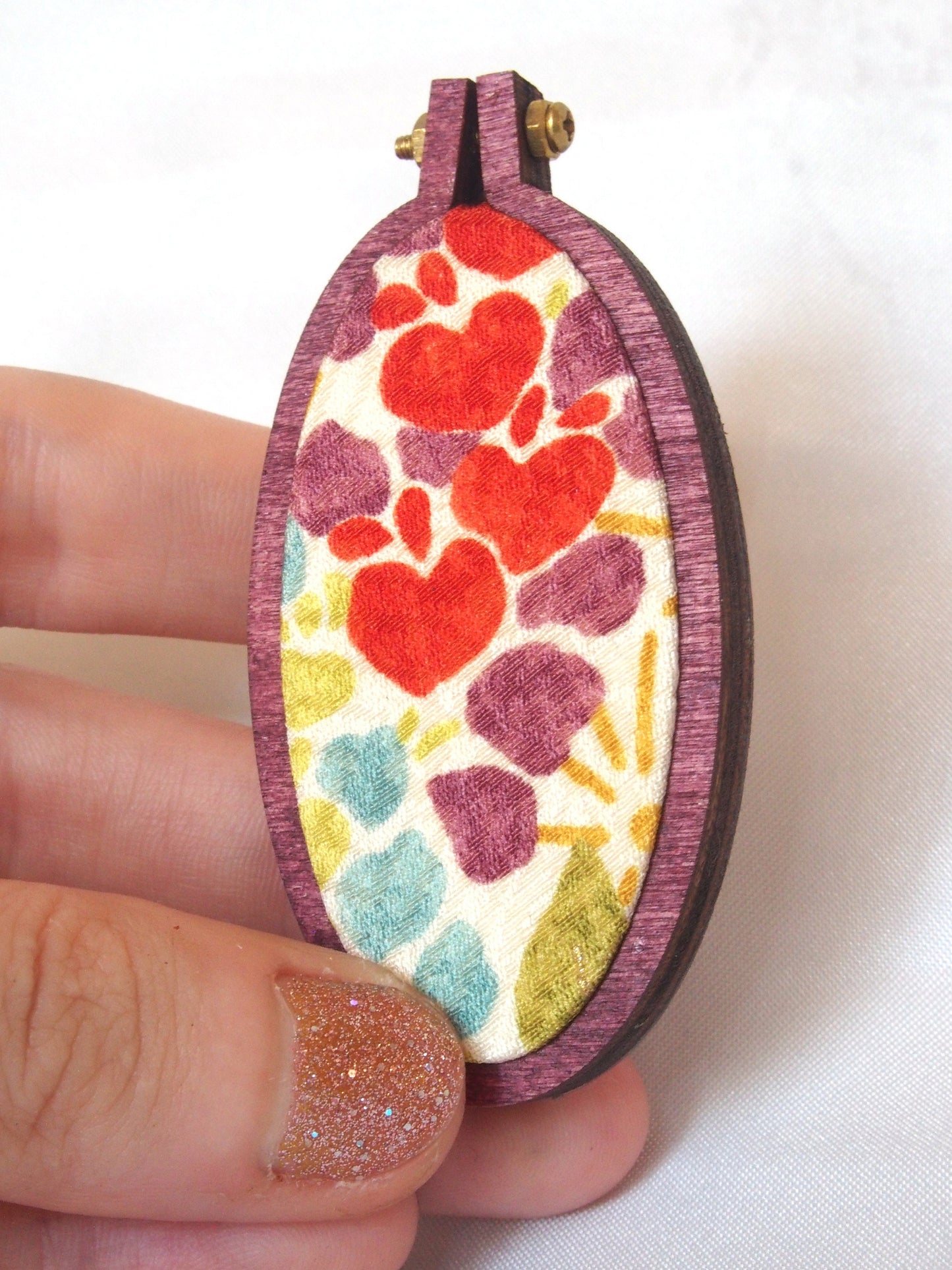 Handmade kimono brooch - wood and silk - oval shape
