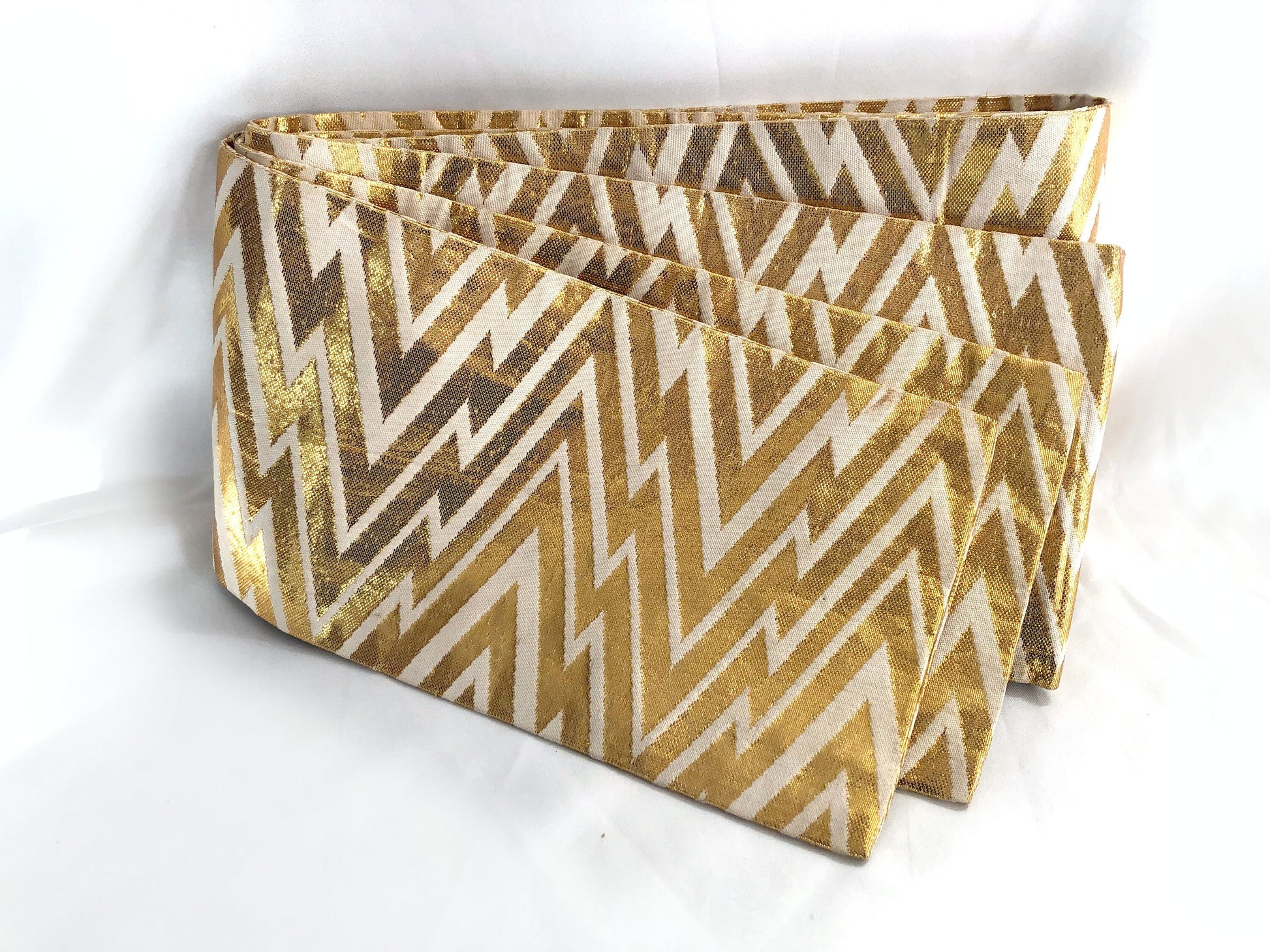 Unique hanhaba obi - golden zigzags