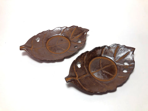 Iron cast mini plates - cup saucers - fallen leaves