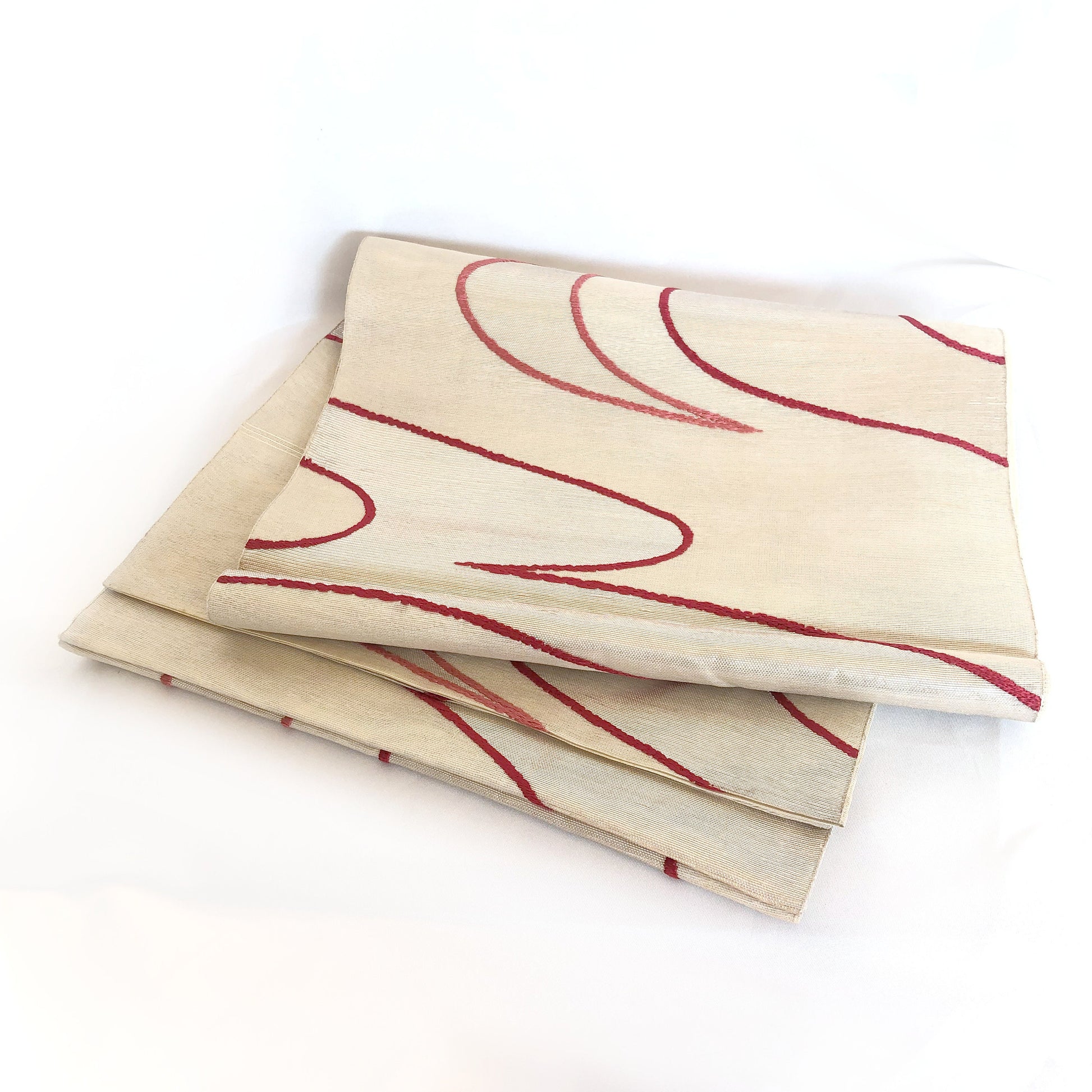 Off-white and pearl obi for summer with red and pink accents