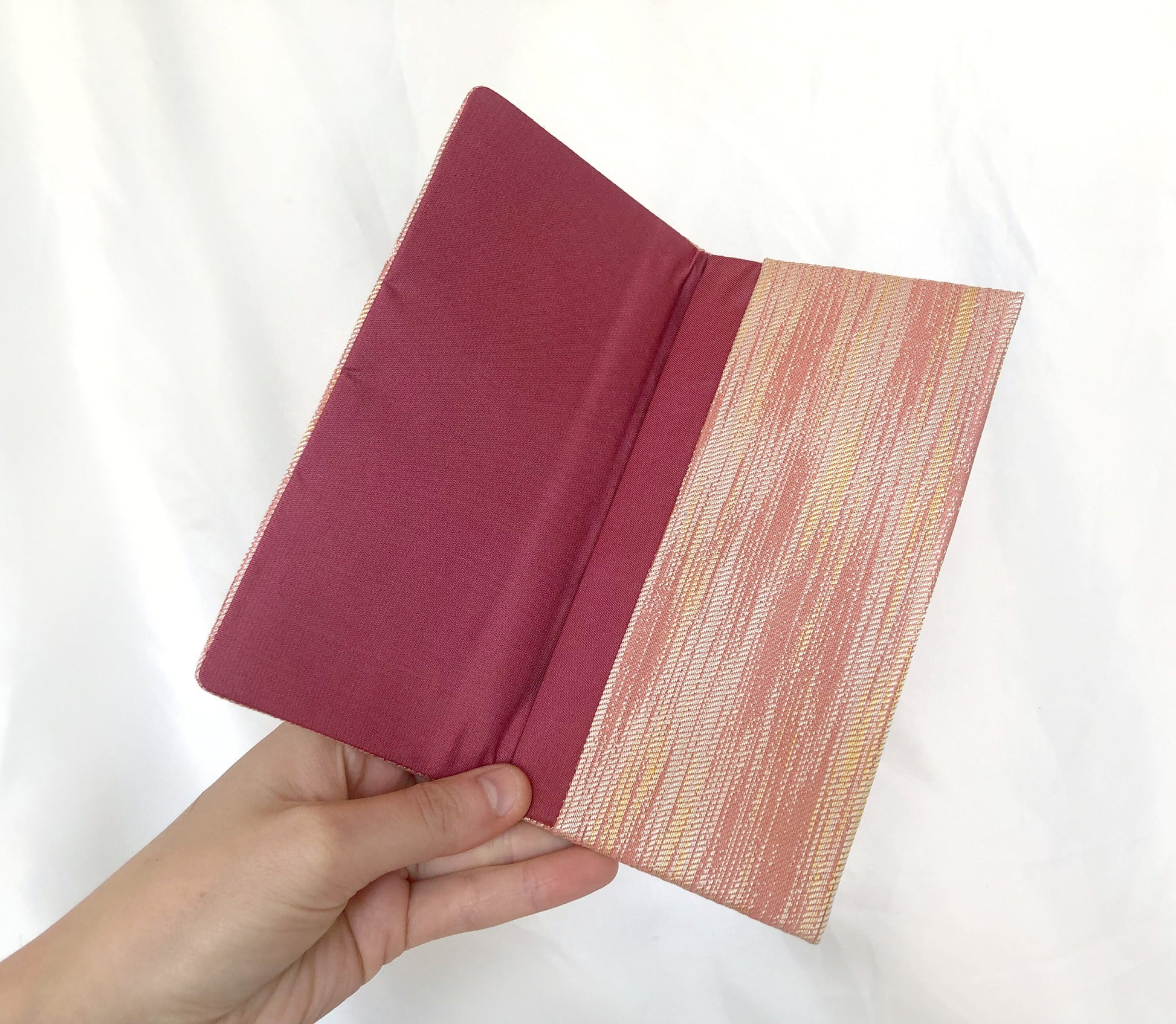 Vintage Japanese slim jacquard wallet - powder pink with white camellia flowers