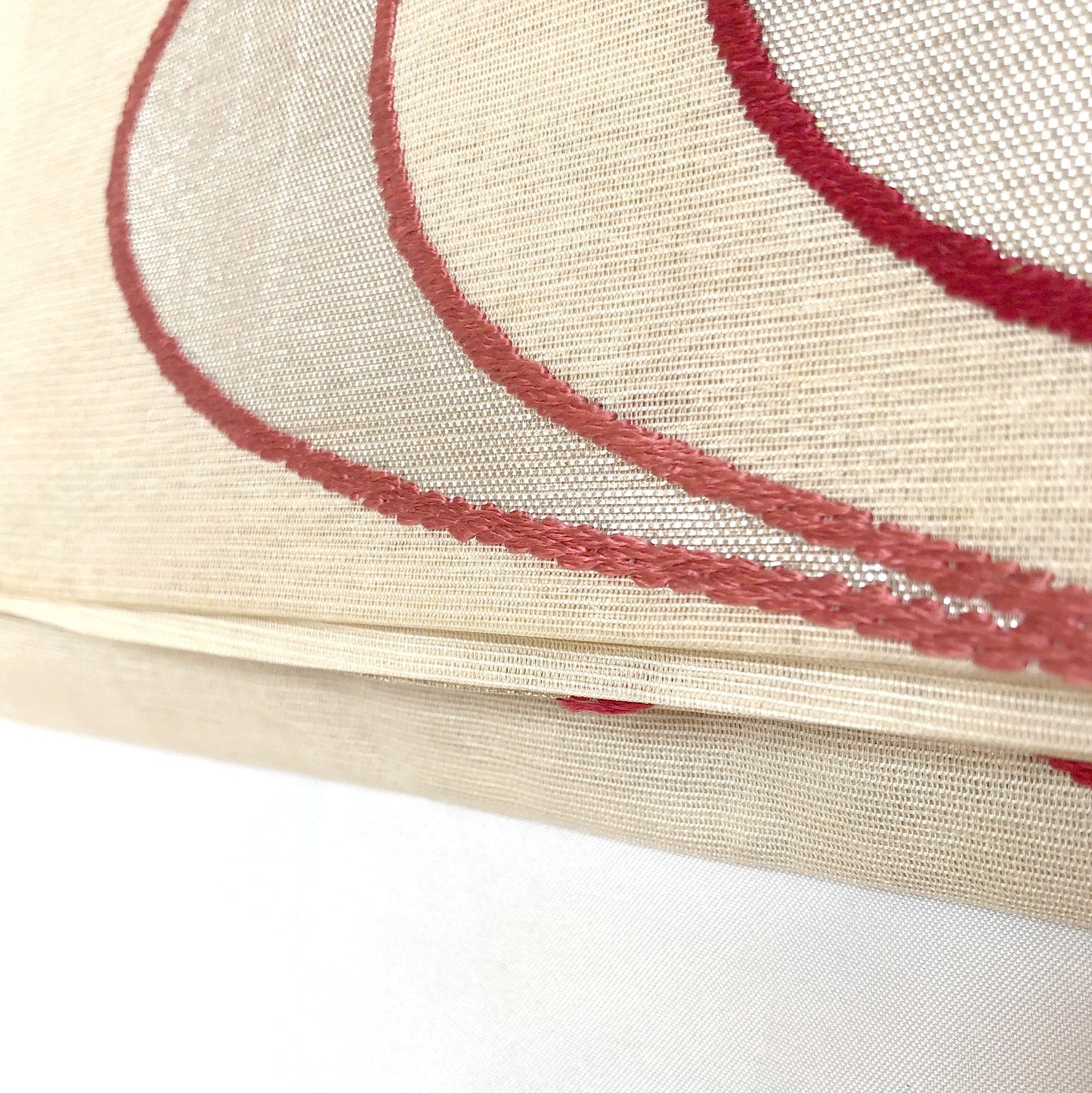 Off-white and pearl obi for summer with red and pink accents