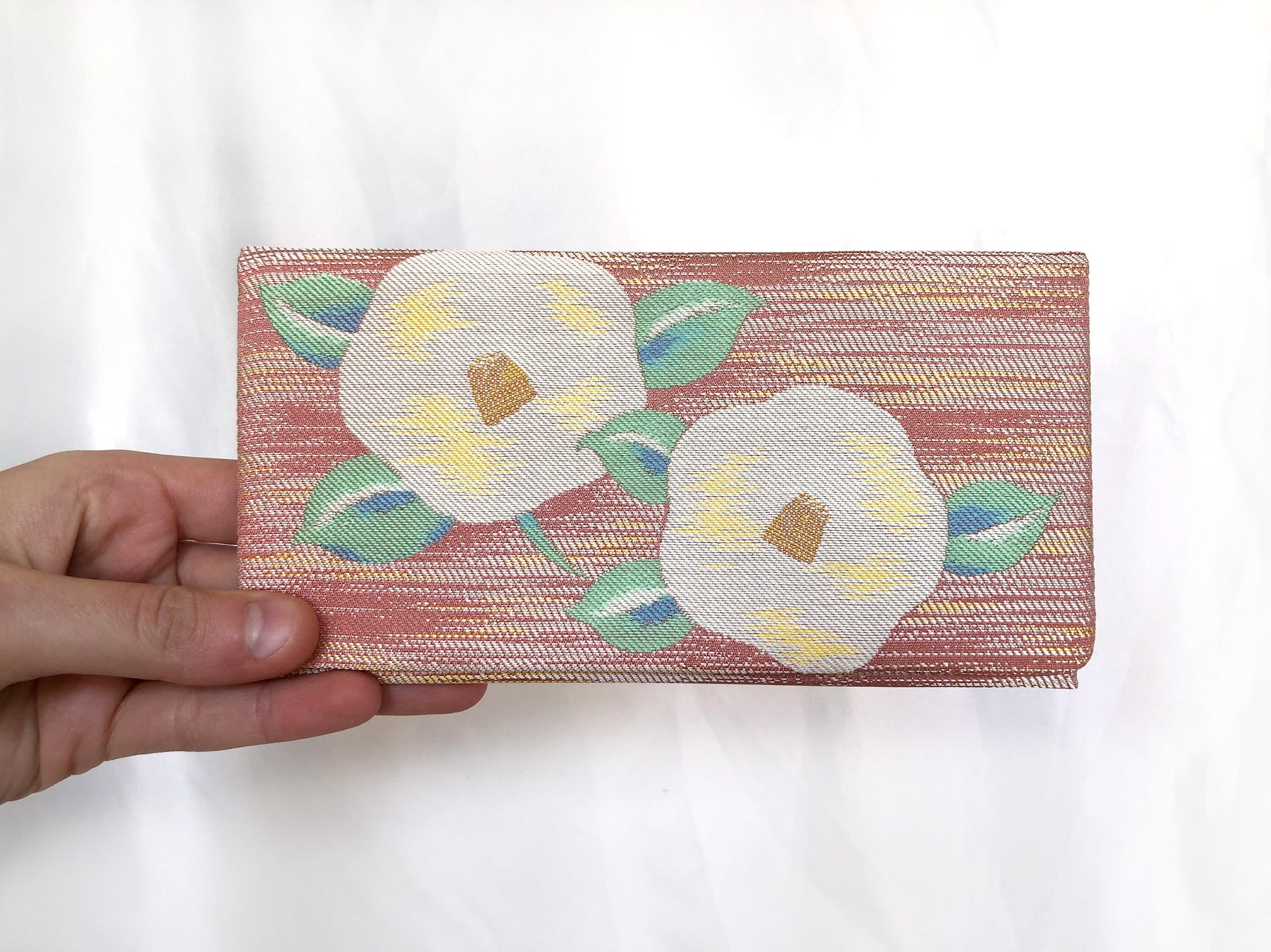 Vintage Japanese slim jacquard wallet - powder pink with white camellia flowers