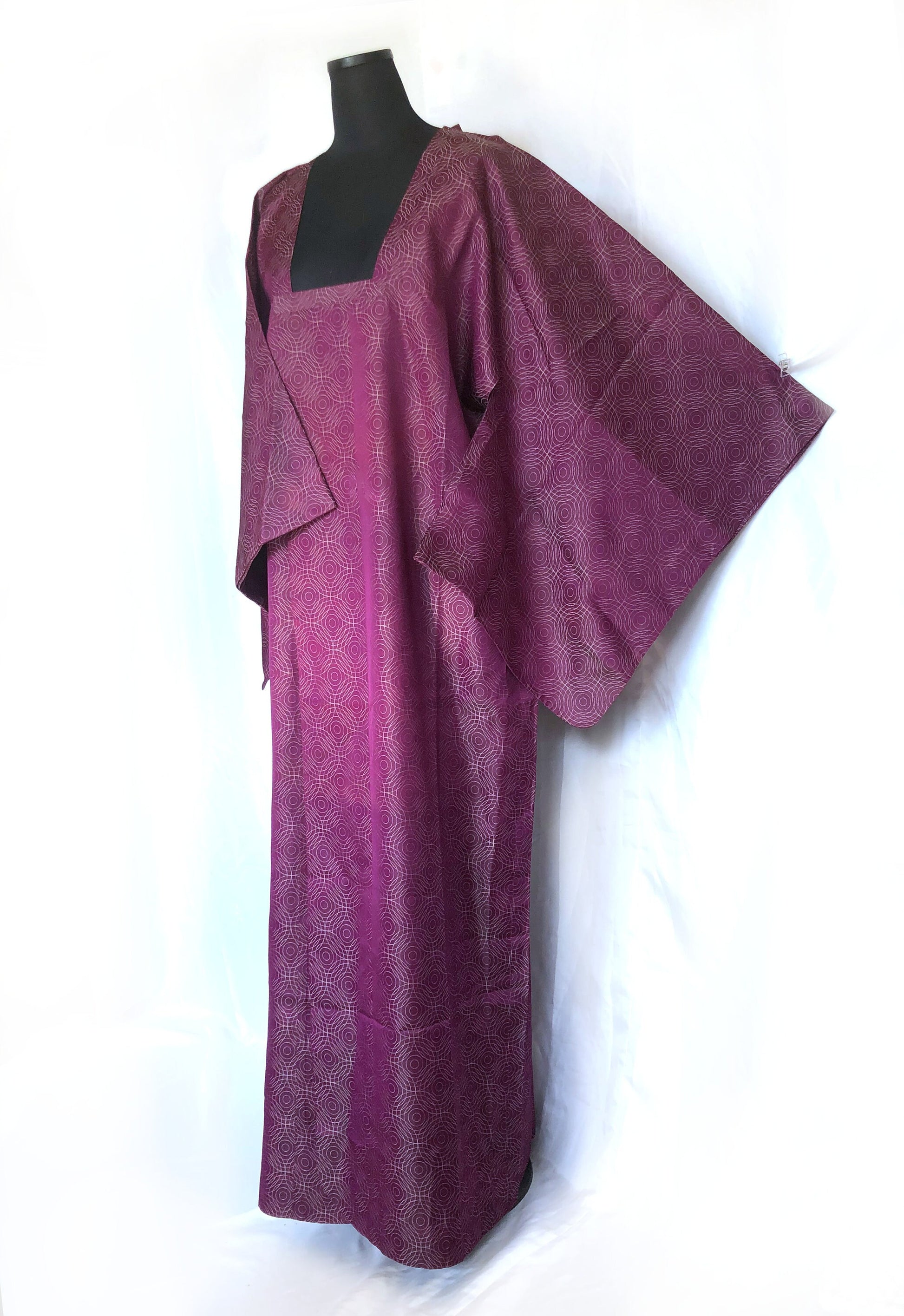 Traditional Japanese kimono long coat michiyuki - vivid purple with water ripples pattern