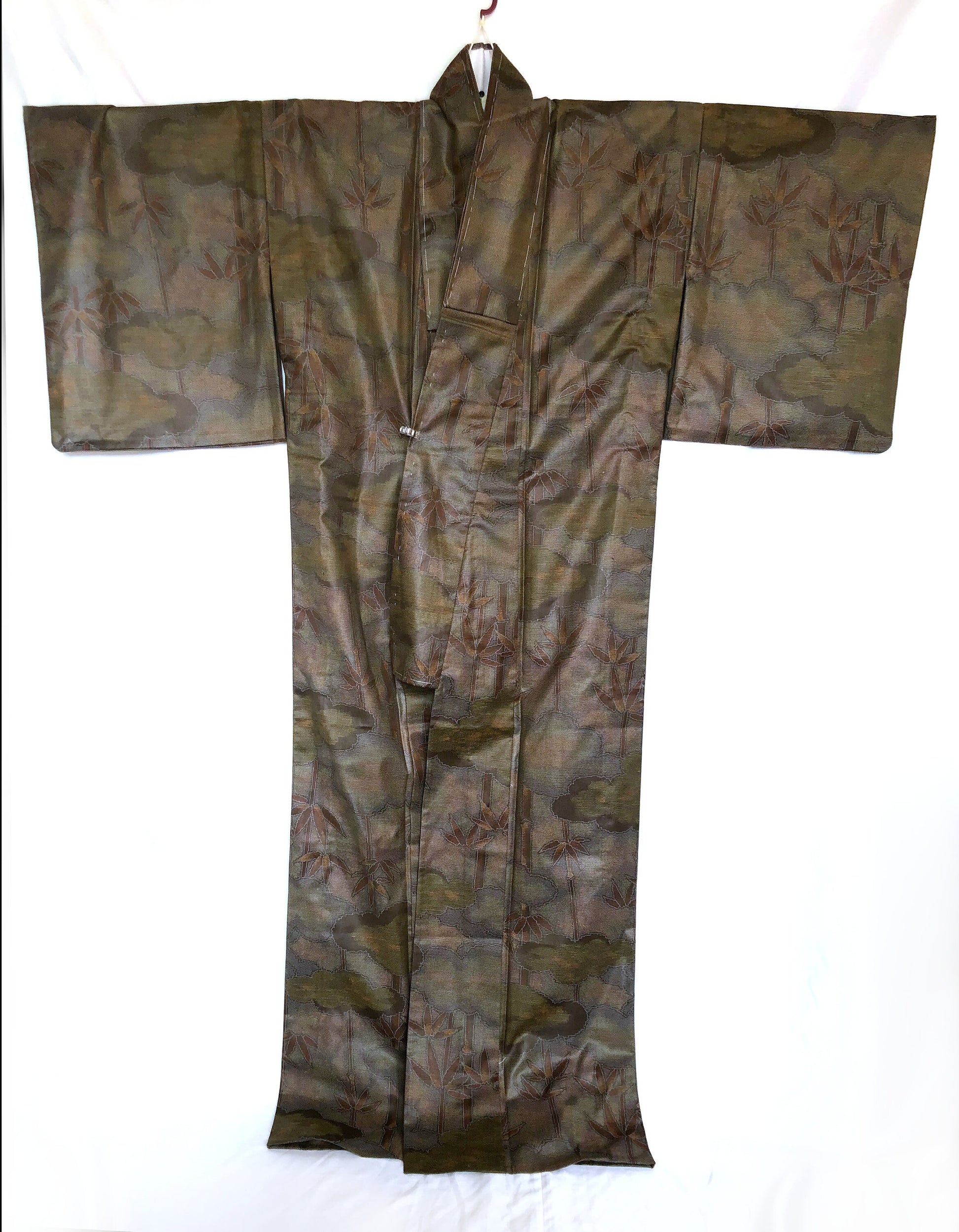 Elegant woven kimono - khaki green and rusty red bamboo forest