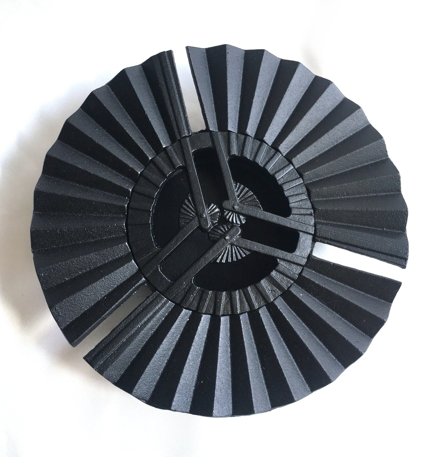 Big Japanese iron cast ashtray - three fans