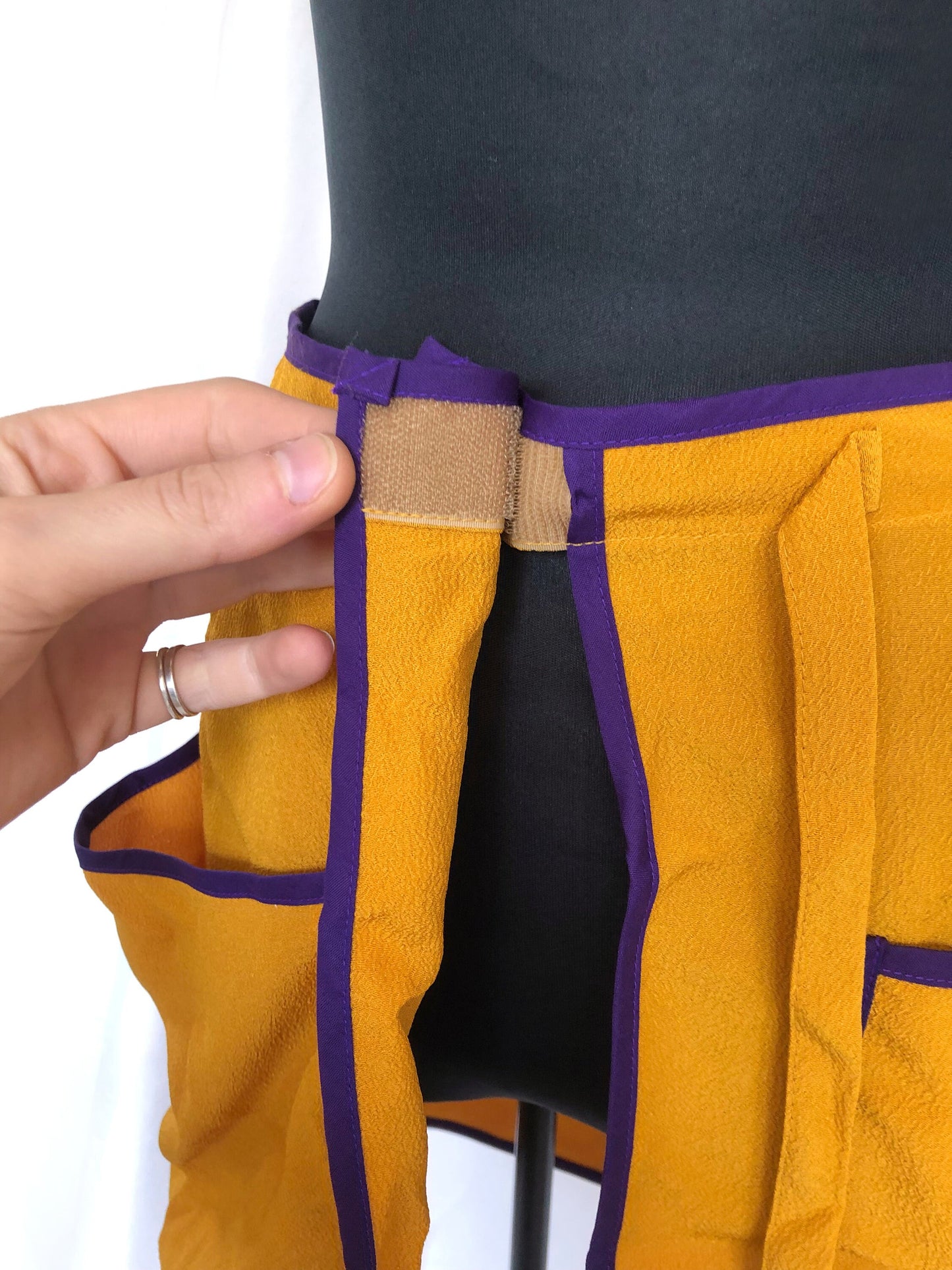 Unique kimono apron - furisode sleeves protection