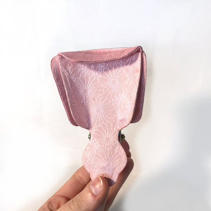 Kimono dressing accessory - eridome - collar clip