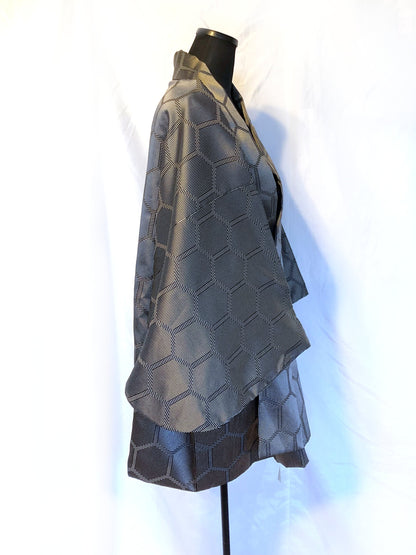 Vintage Japanese kimono coat - black and white short jacket dochugi