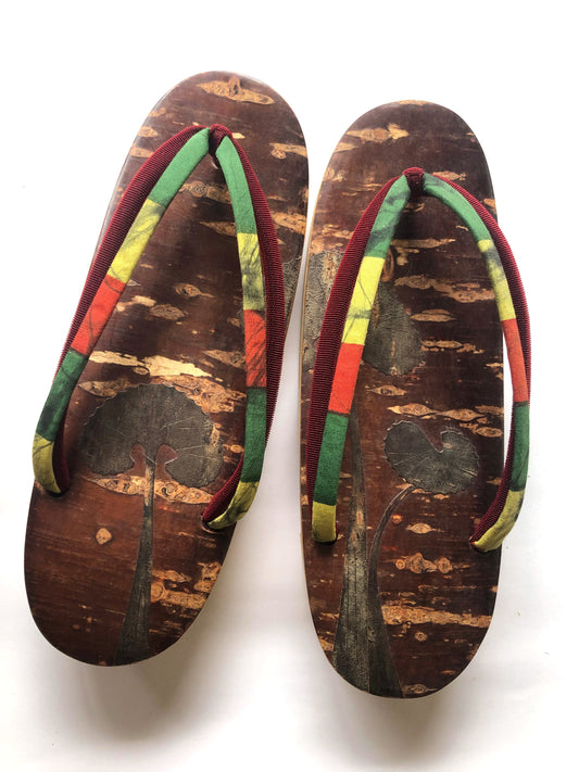 Unique vintage Japanese geta - sakura bark with fuki plant motif