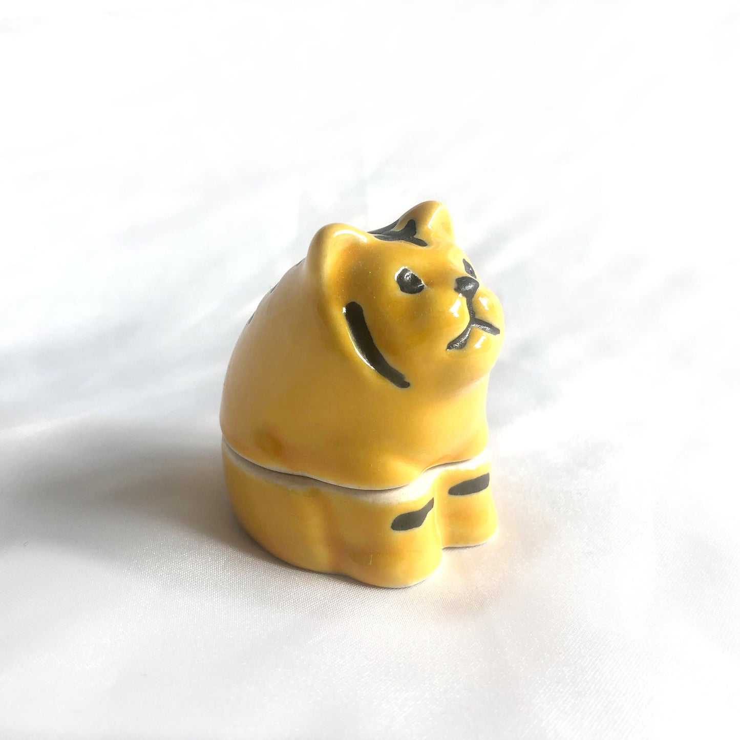 Miniature incense dish / trinket box - cute tiger