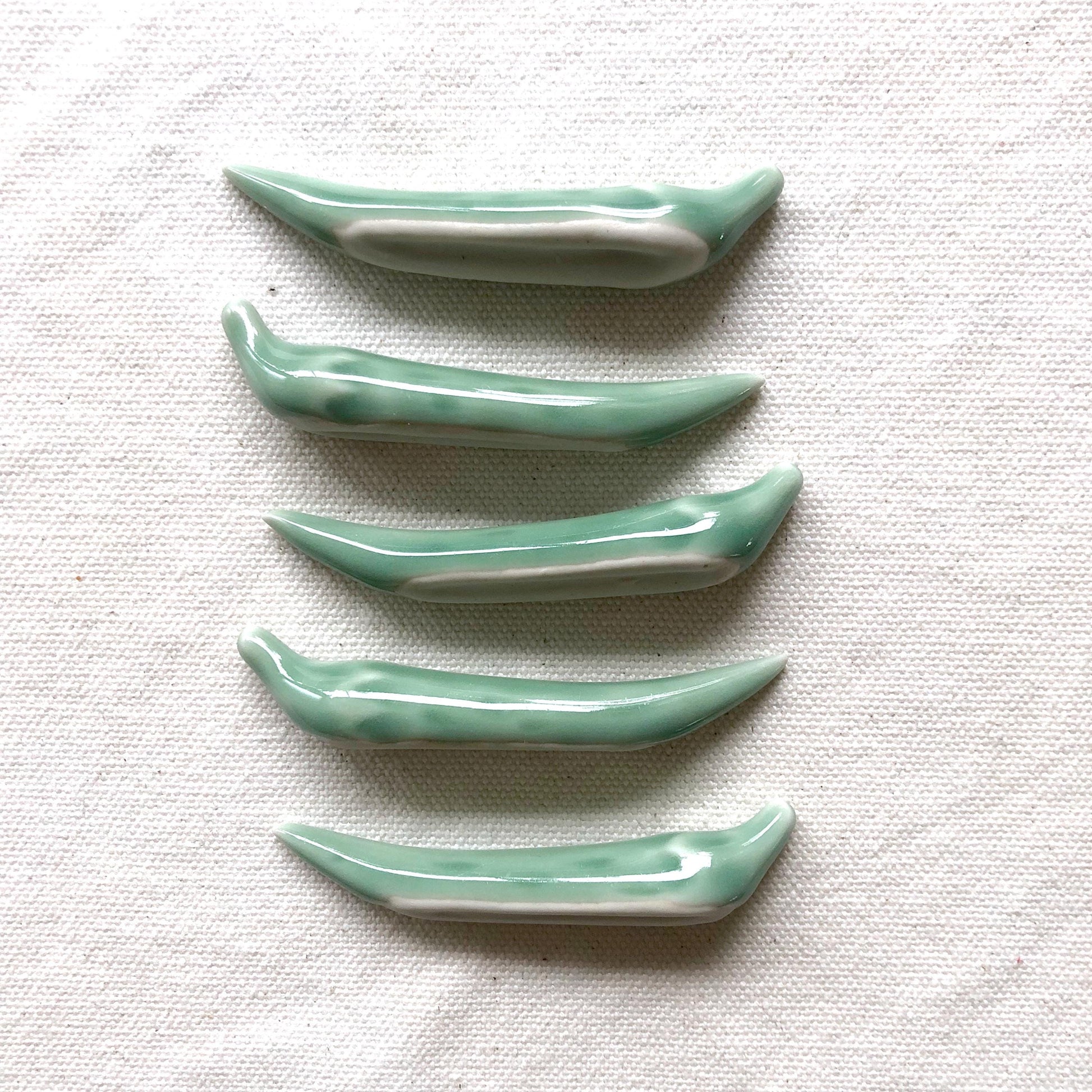 Japanese ceramic hashioki - chopstick / cutlery rest - realistic okra