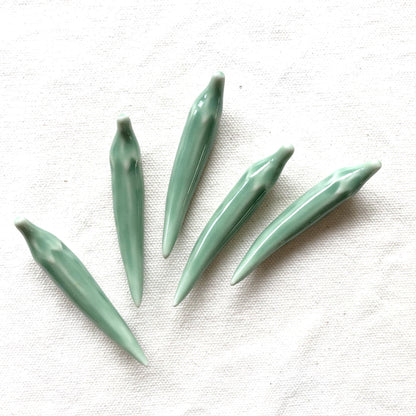 Japanese ceramic hashioki - chopstick / cutlery rest - realistic okra