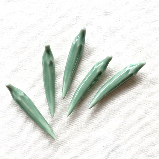 Japanese ceramic hashioki - chopstick / cutlery rest - realistic okra