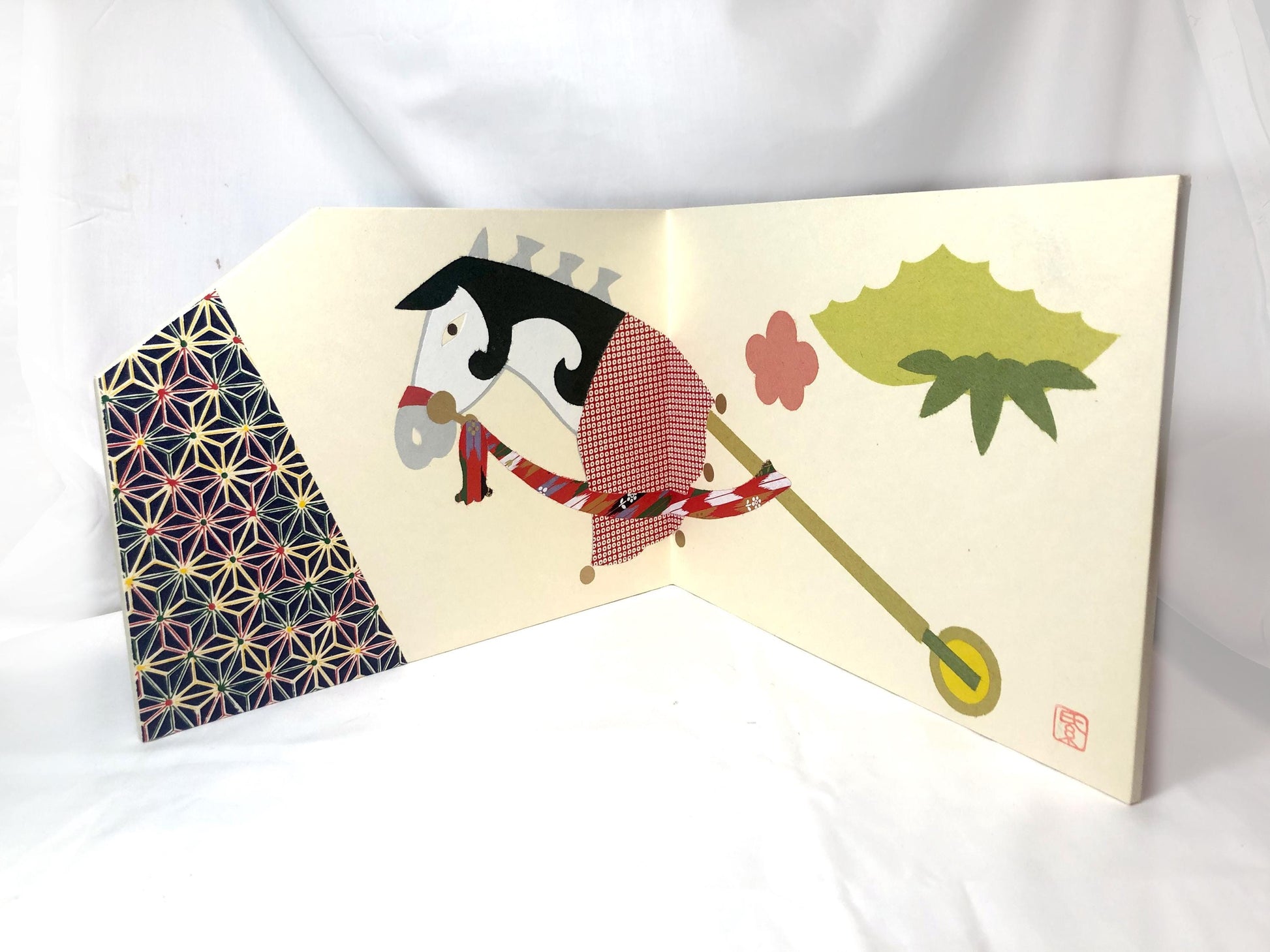 Miniature Japanese folding screen - toy horse