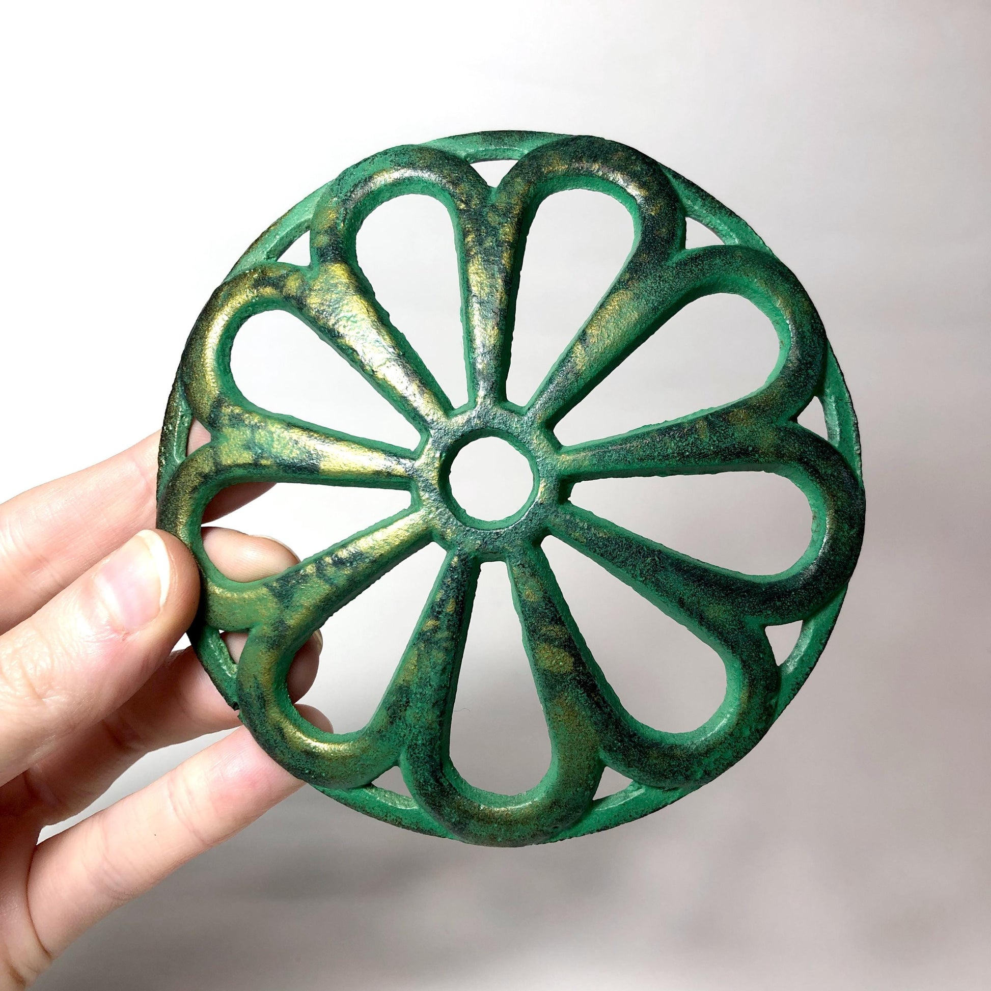 Japanese cast iron ashtray - nanbu tekki - green chrysanthemum flower