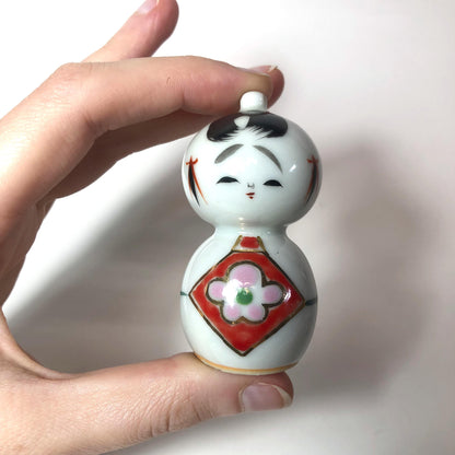 Cute Japanese figurine set - porcelain kokeshi dolls - a boy and a girl