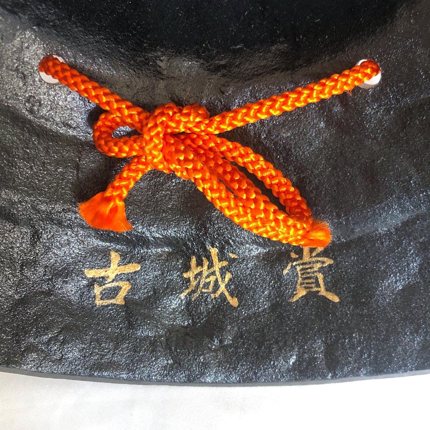 Cast iron statue - Japanese kabuto helmet - Yamanaka Yukimori (Shikanosuke)