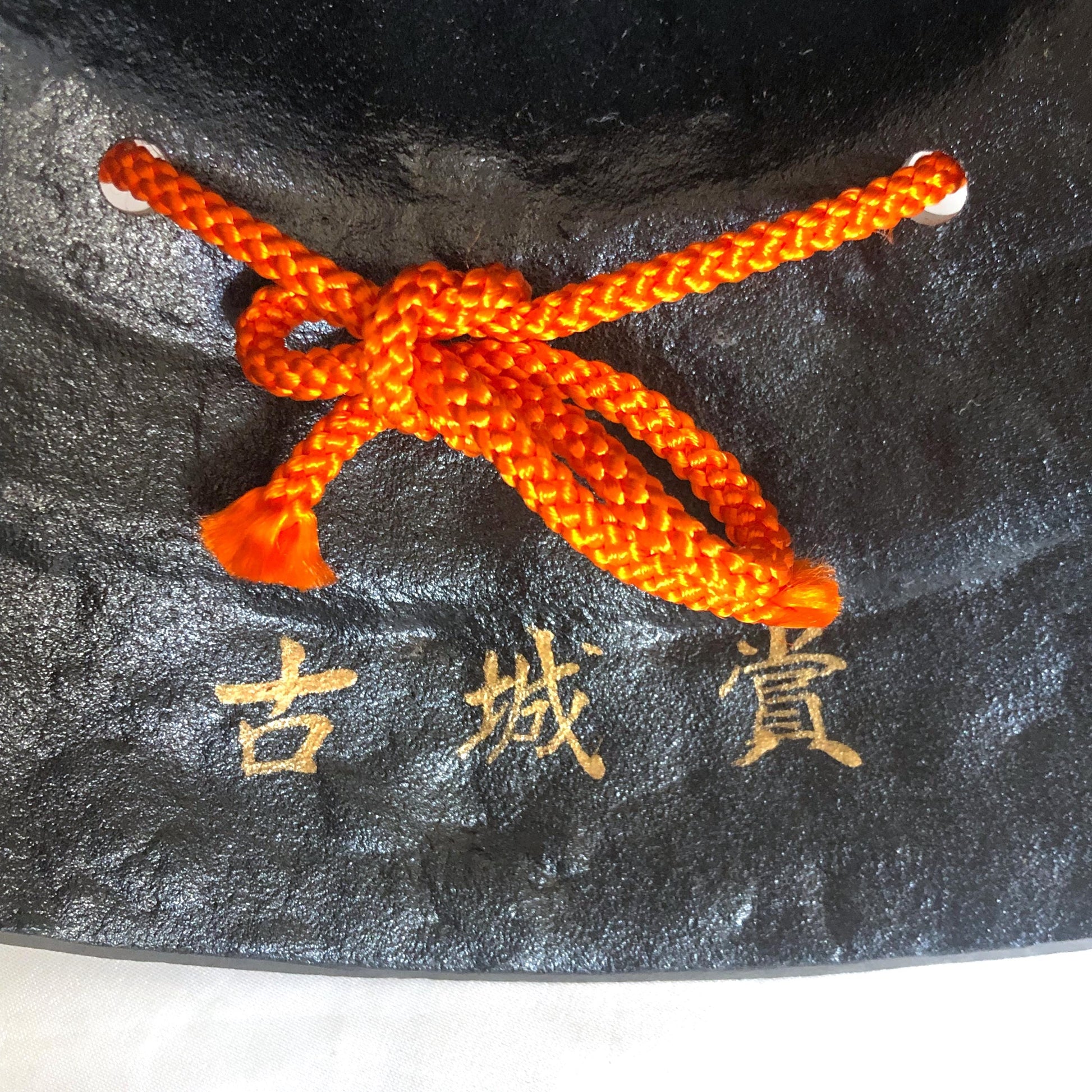 Cast iron statue - Japanese kabuto helmet - Yamanaka Yukimori (Shikanosuke)