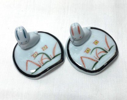 Cute ceramic hashioki - chopstick / cutlery rest - two bunnies