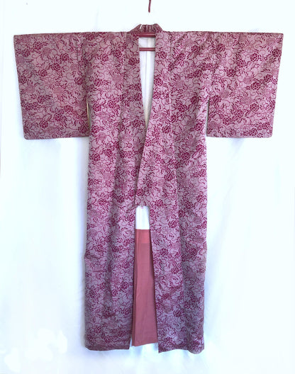 Casual vintage kimono - light purple komon with floral motifs
