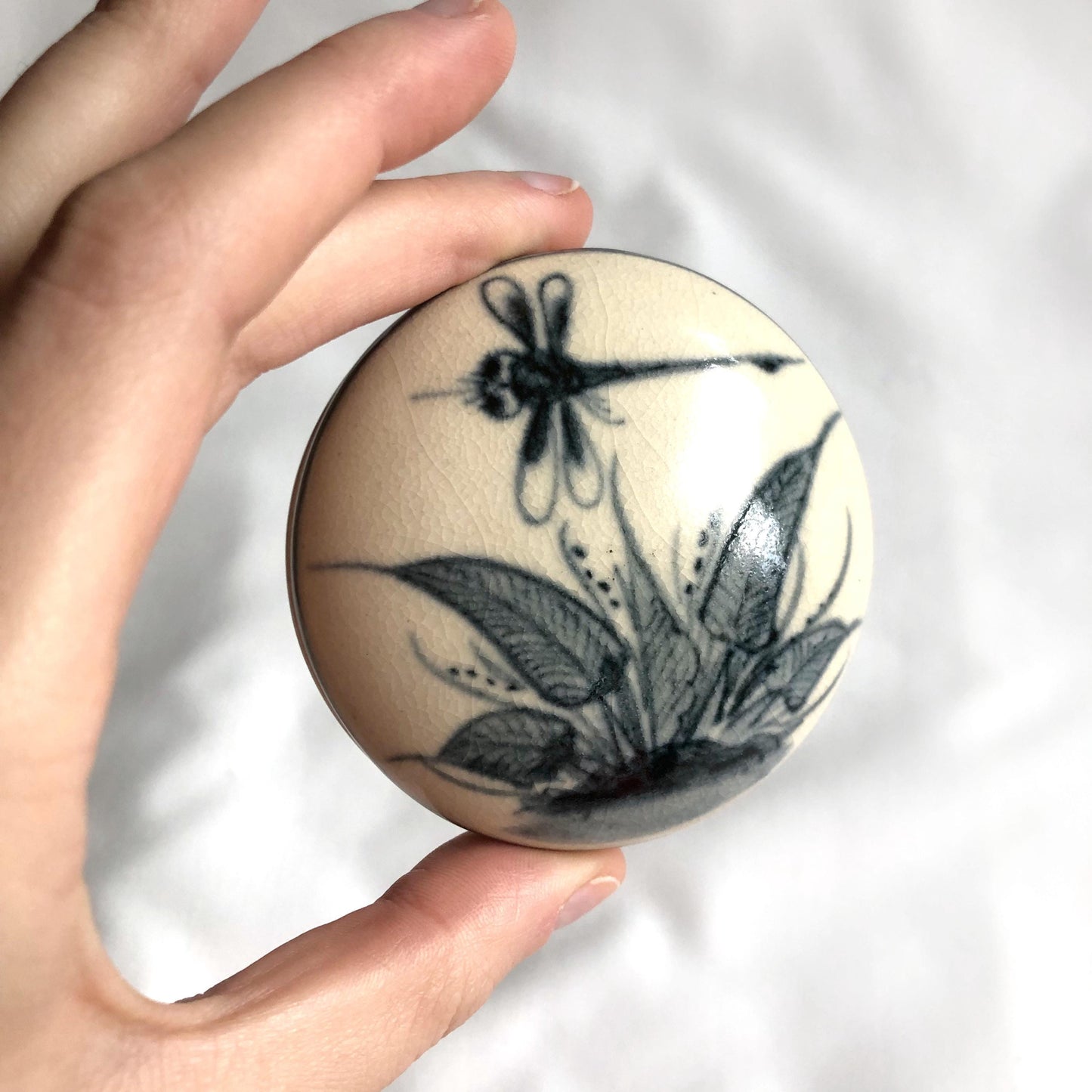 Japanese incense dish / trinket box - dragonfly (two sizes available)