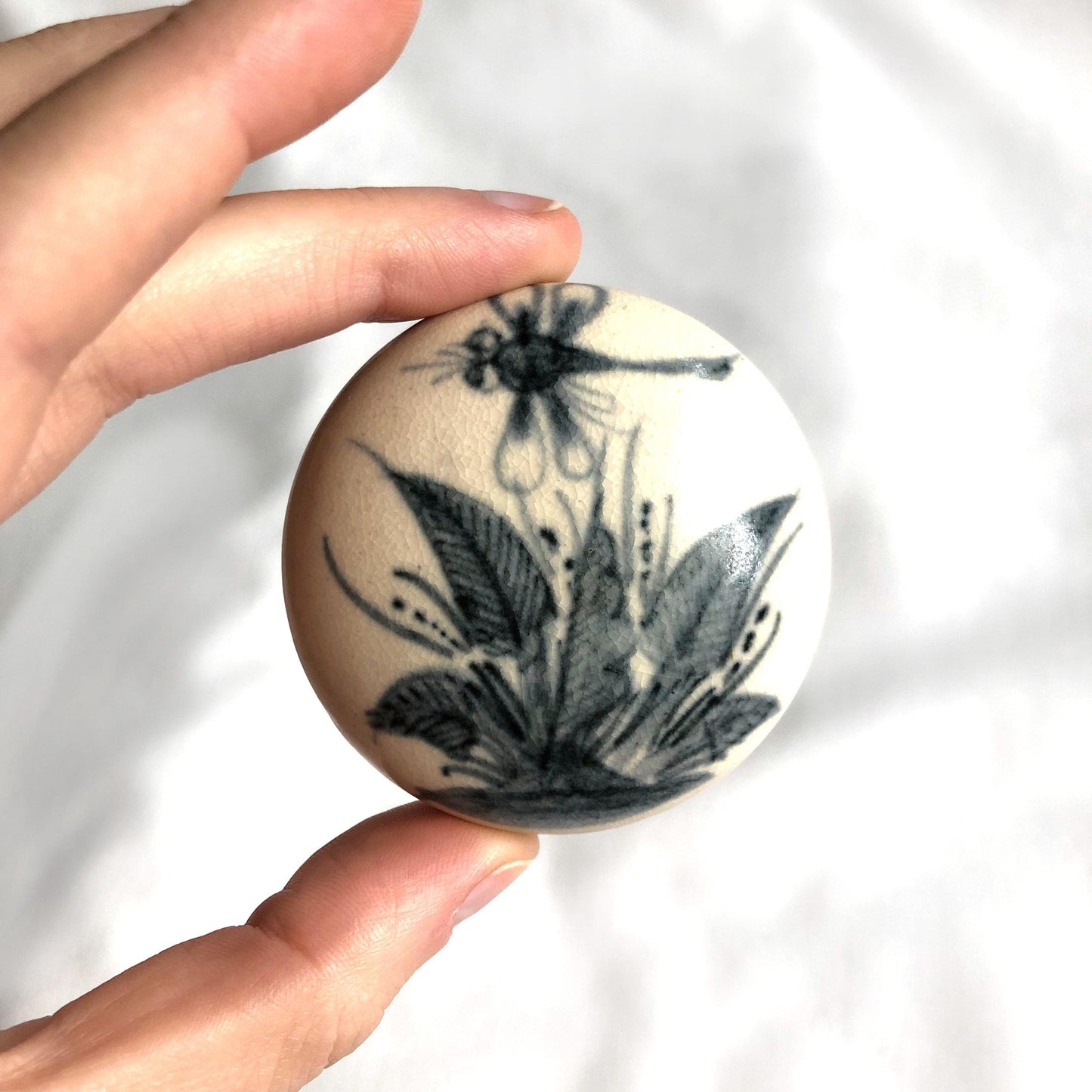 Japanese incense dish / trinket box - dragonfly (two sizes available)