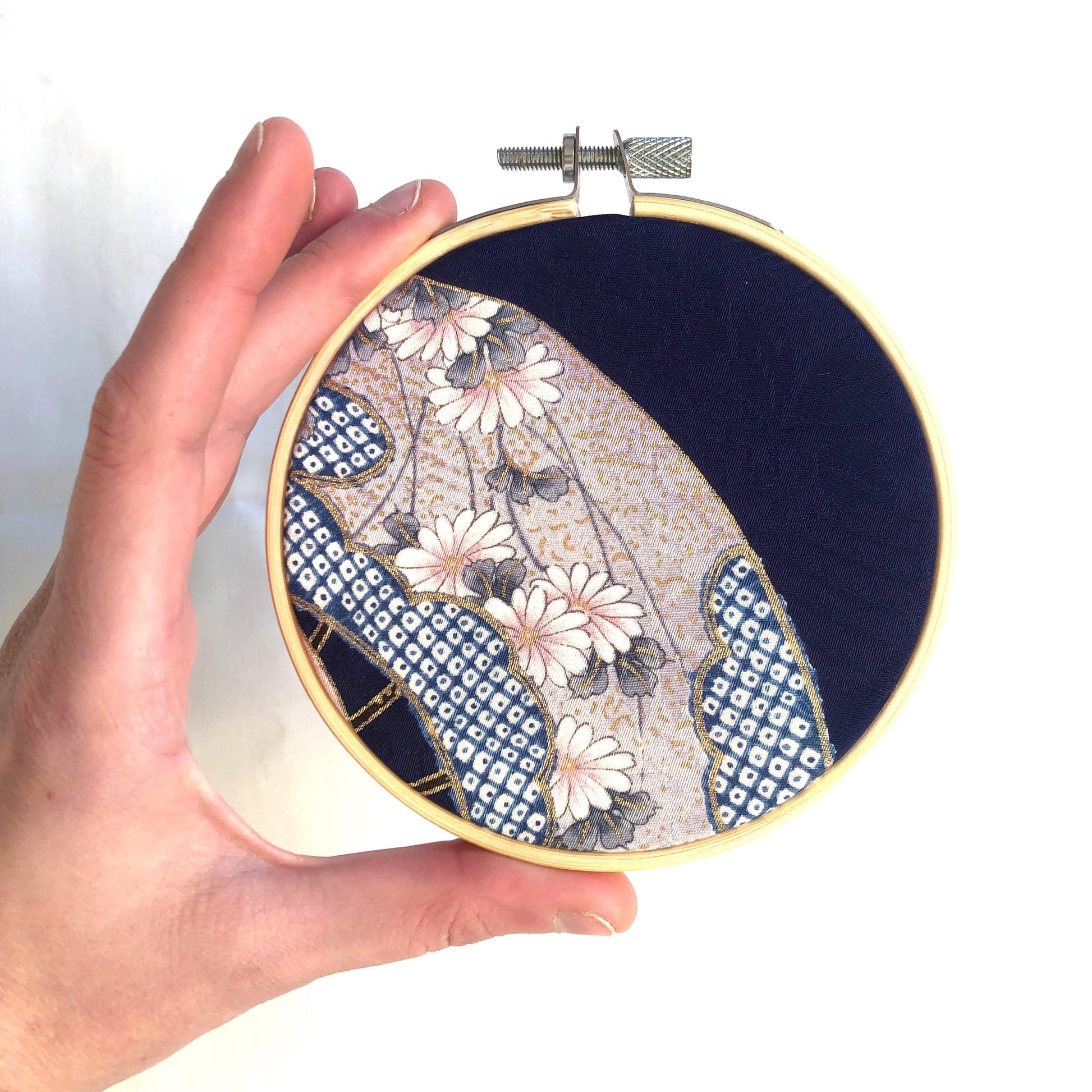 Vintage kimono wall hanging - tondo 10cm