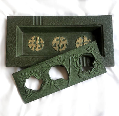 Big Japanese iron cast ashtray - three friends of winter