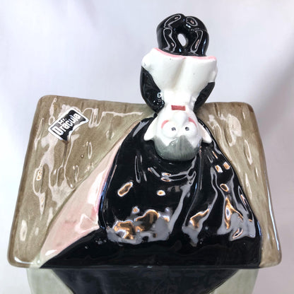 Showa era cute jar with a lid - Dracula's house