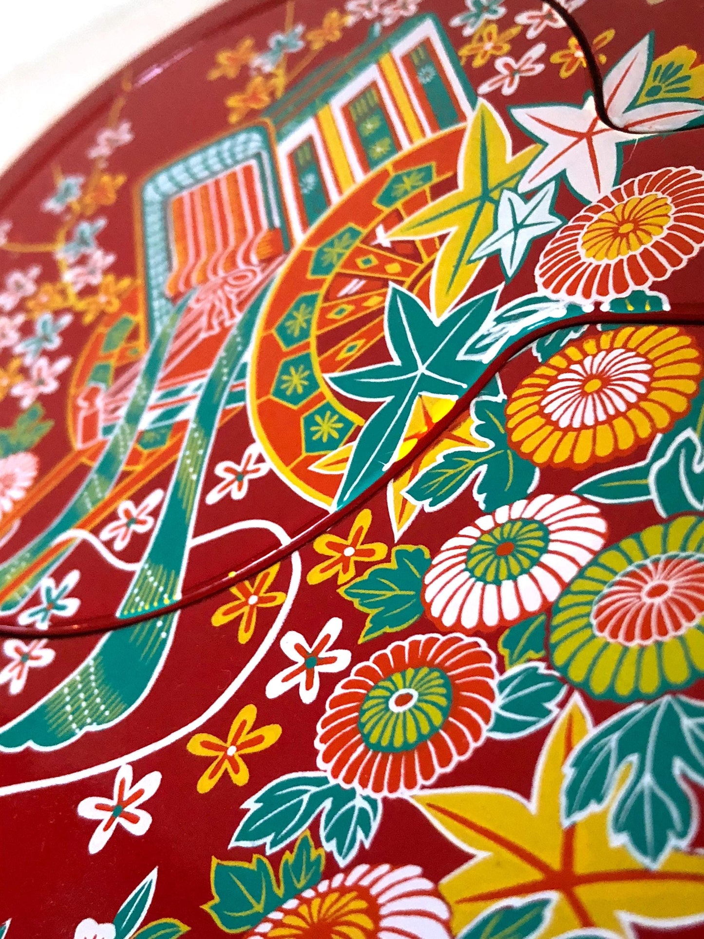 Cute Japanese set - standing and handheld mirror with colorful flowers