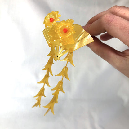 Vintage Japanese hair accessory set - hairpins and a comb with floral motifs