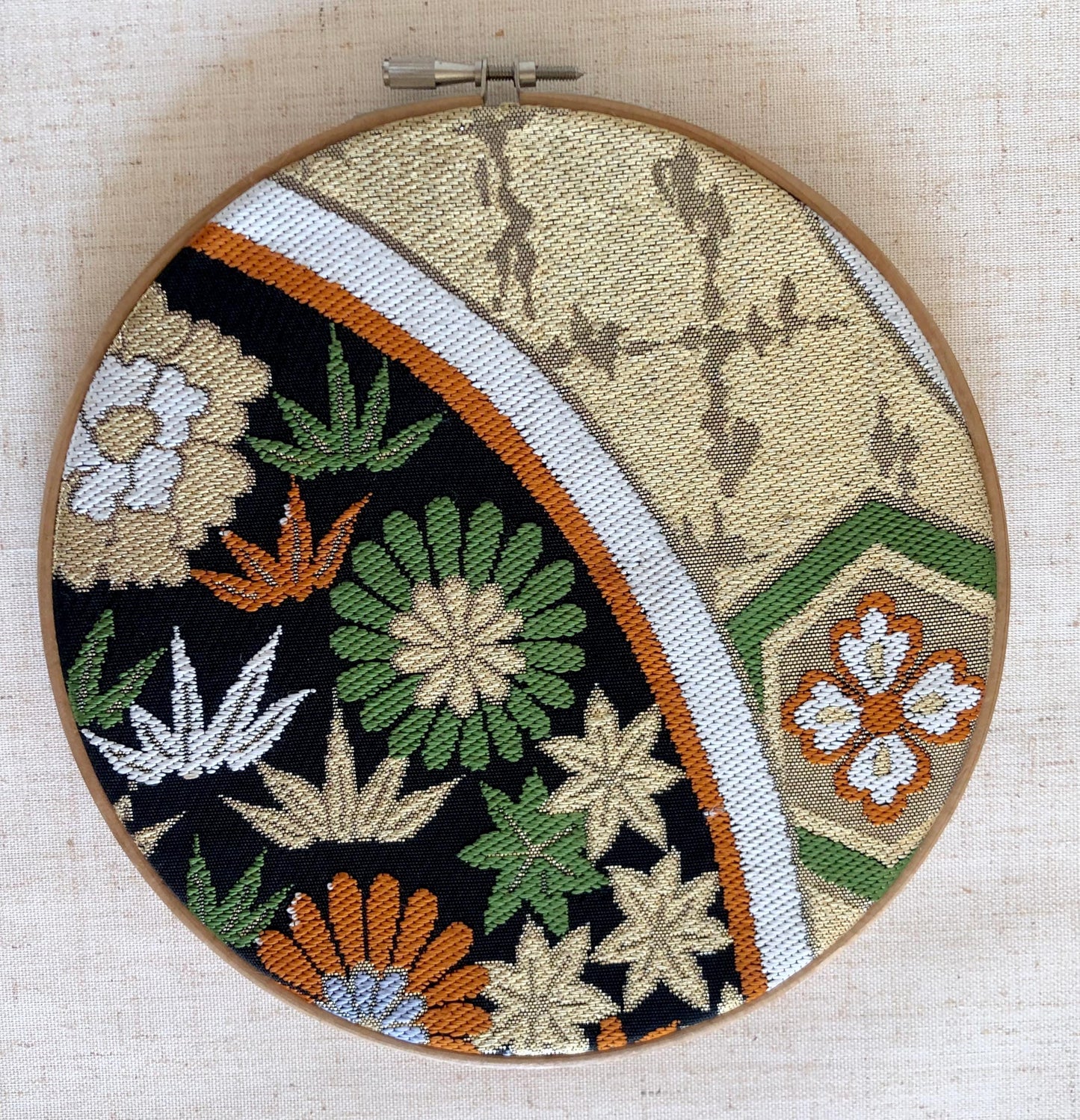 Vintage silk obi wall hanging - tondo 18cm (Series I)