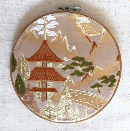 Vintage silk obi wall hanging - tondo 18cm (Series I)